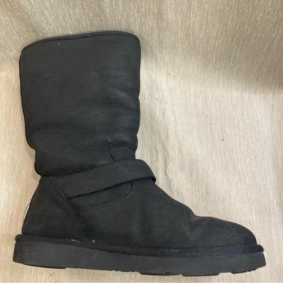 UGG Sz 6 Sutter  Water Resistant Mid-Calf Moto Leather Sheerling Lined Boots - Picture 4 of 11